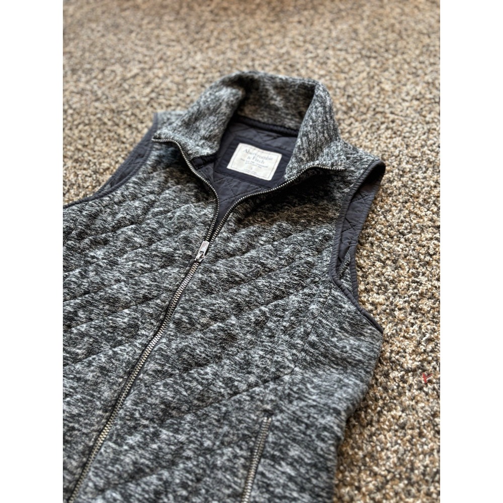 Abercrombie & Fitch gray quilted vest full zip women‎ size S